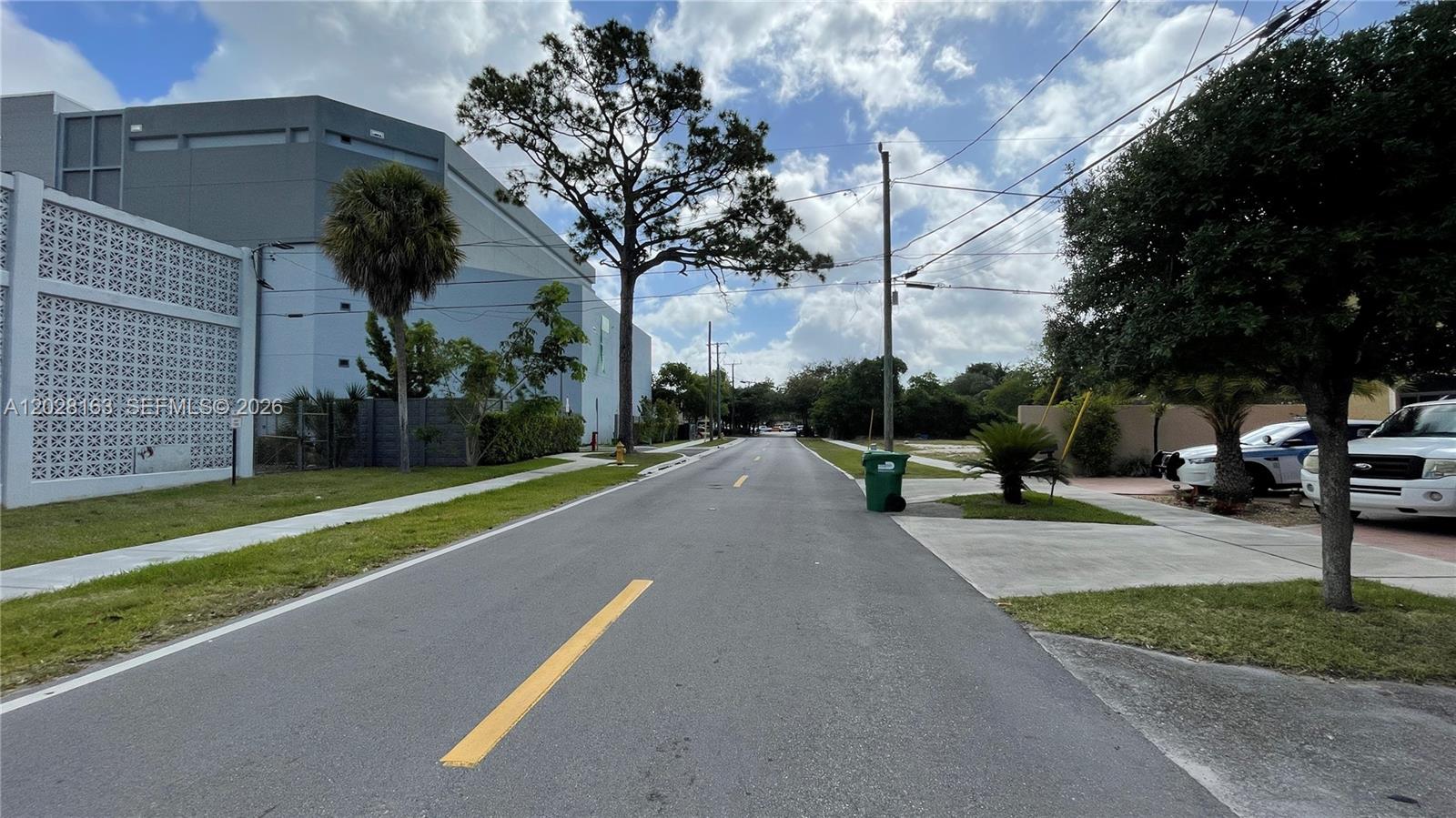 TAMIAMI GROVES NO 2 - Residential Lease