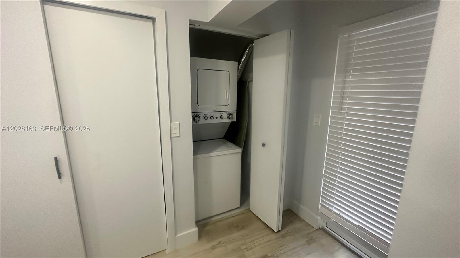 TAMIAMI GROVES NO 2 - Residential Lease