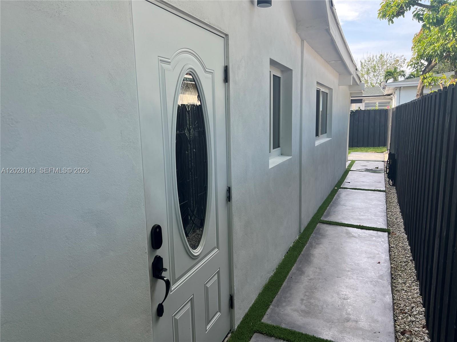 TAMIAMI GROVES NO 2 - Residential Lease
