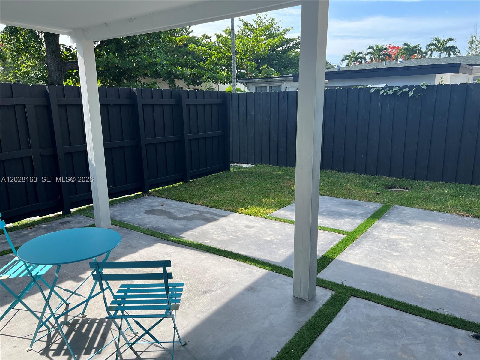 TAMIAMI GROVES NO 2 - Residential Lease