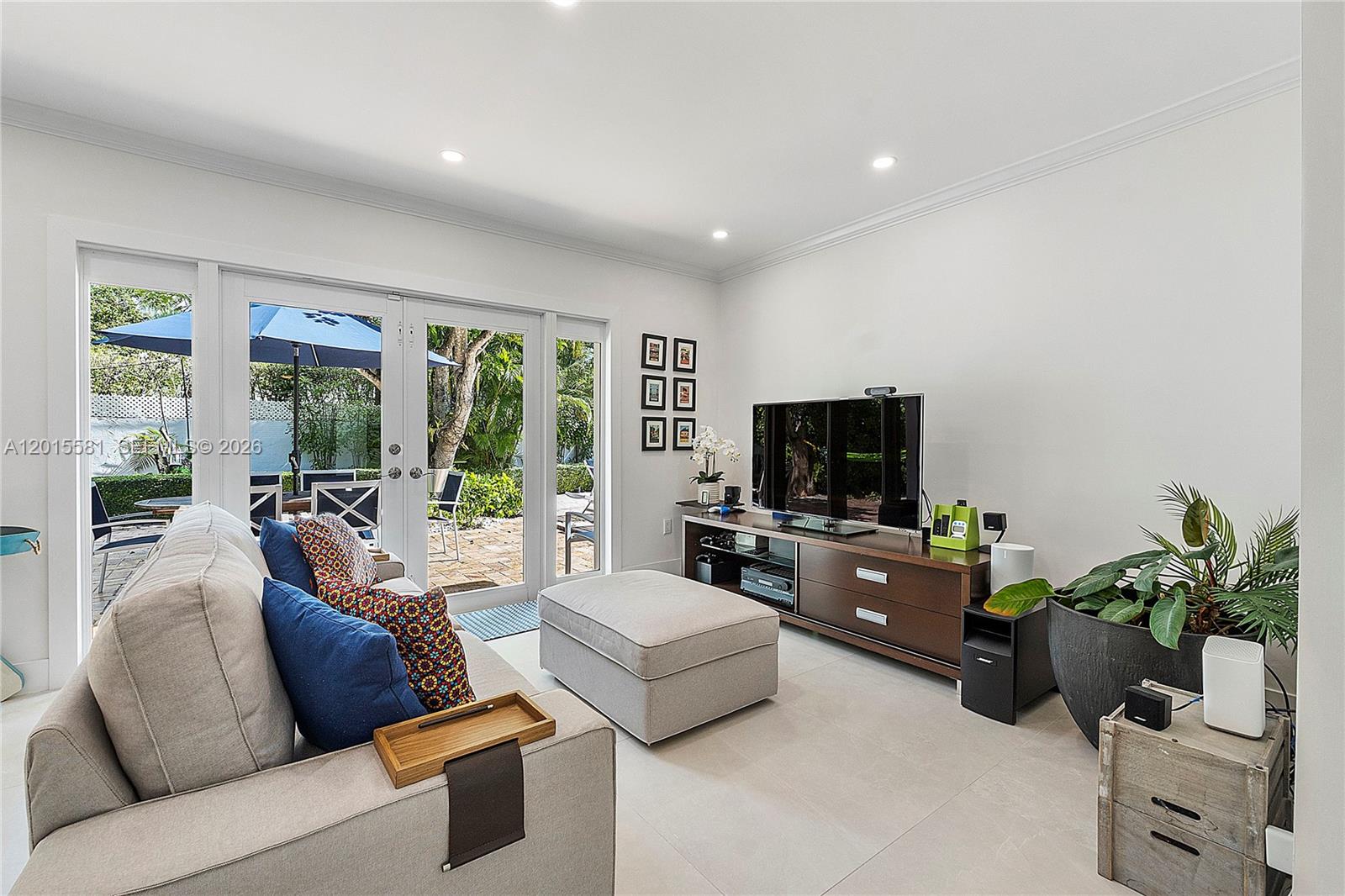 TROPICAL ISLE HOMES SUB 4 - Residential