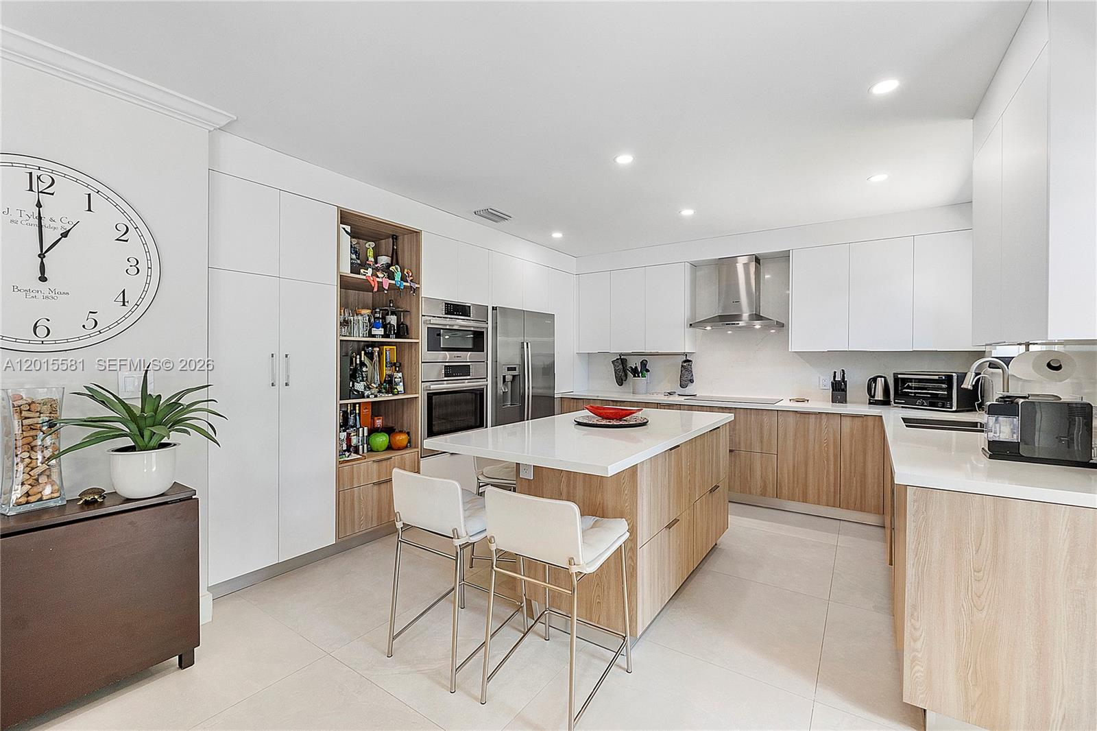 TROPICAL ISLE HOMES SUB 4 - Residential