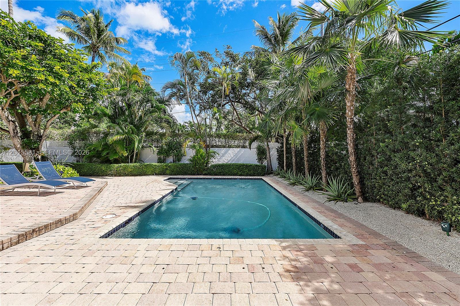 TROPICAL ISLE HOMES SUB 4 - Residential