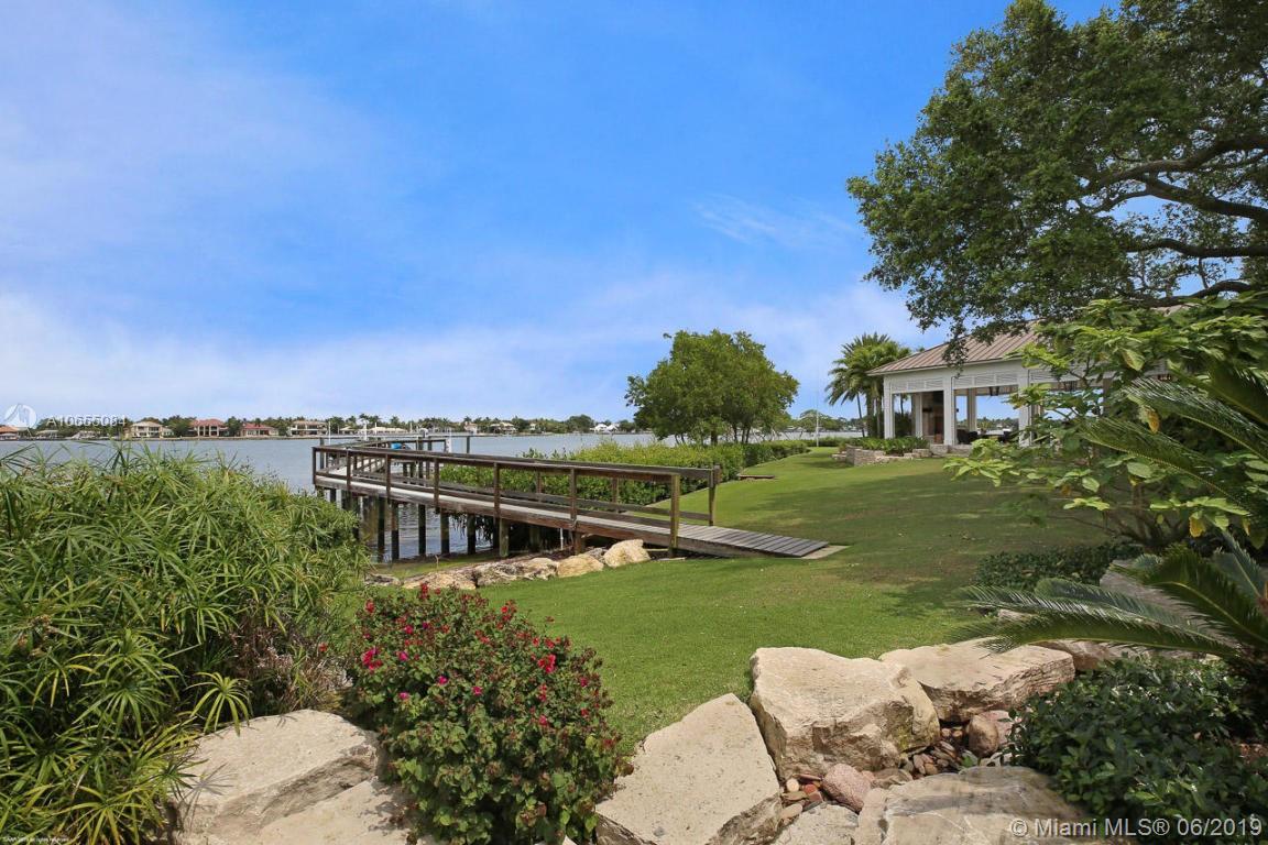 PENNOCK POINT - Residential