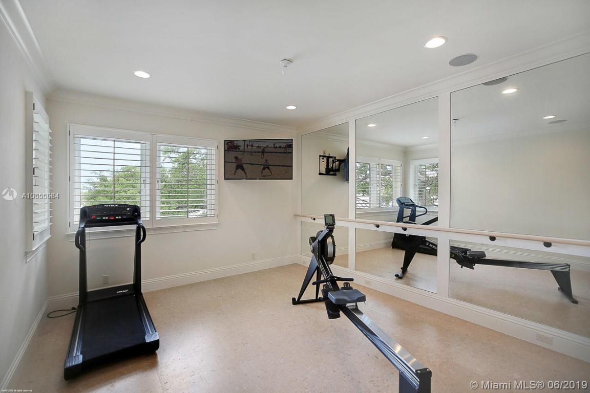 PENNOCK POINT - Residential