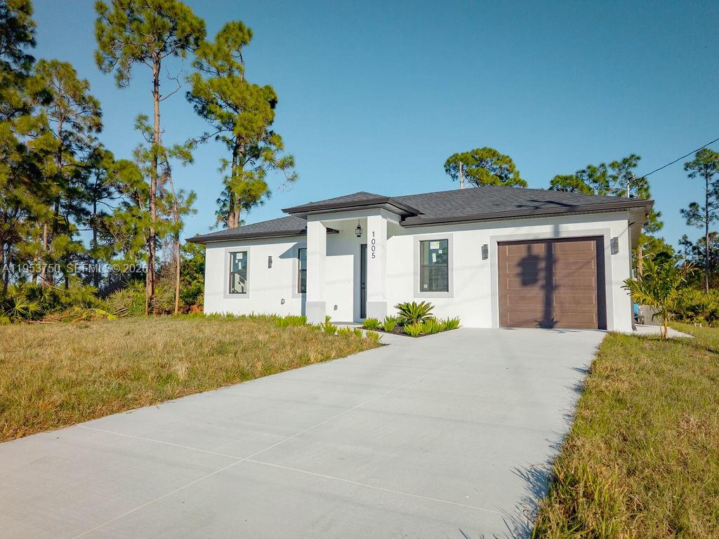 LEHIGH ACRES - Residential