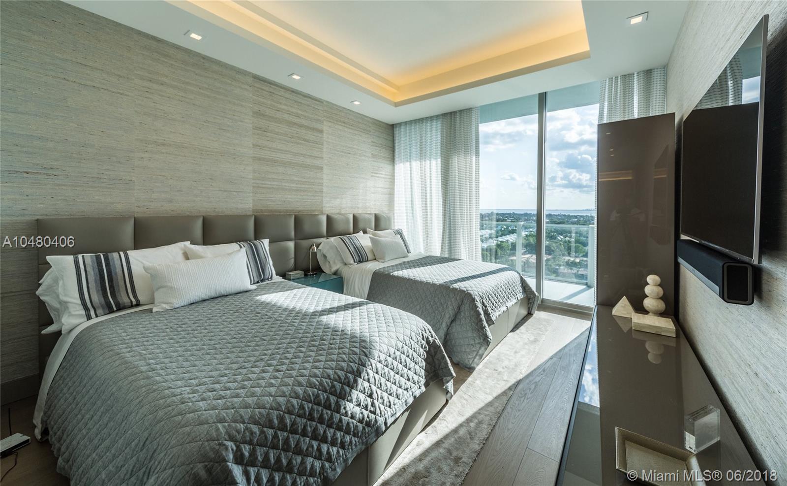 OCEANA KEY BISCAYNE CONDO - Residential