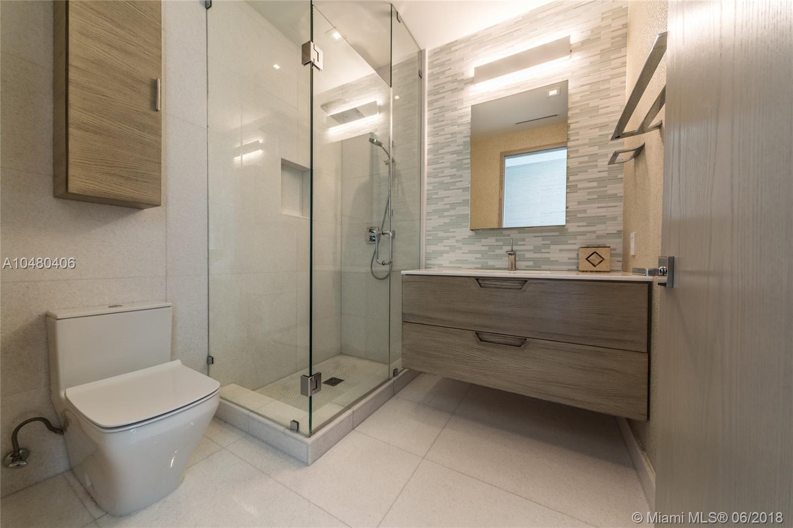 OCEANA KEY BISCAYNE CONDO - Residential