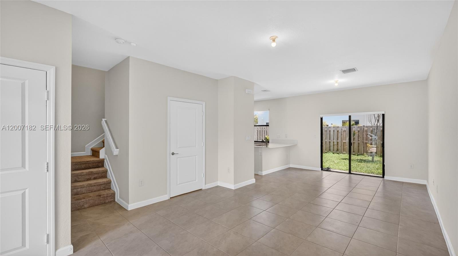 KENDALL ASSEMBLAGE SOUTH - Residential