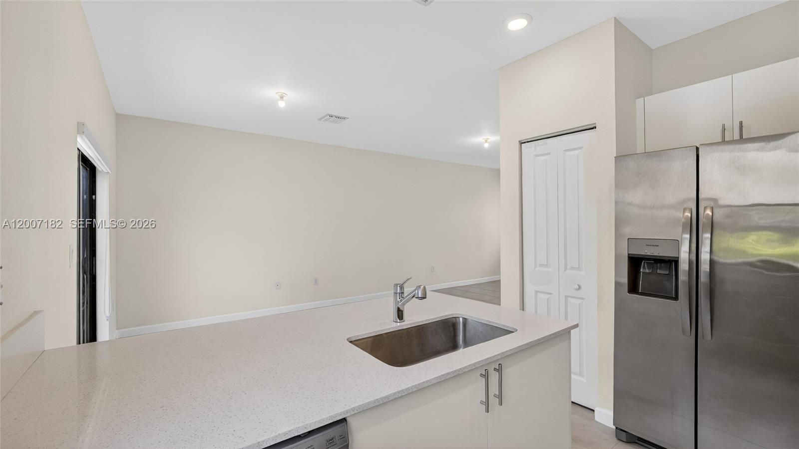 KENDALL ASSEMBLAGE SOUTH - Residential