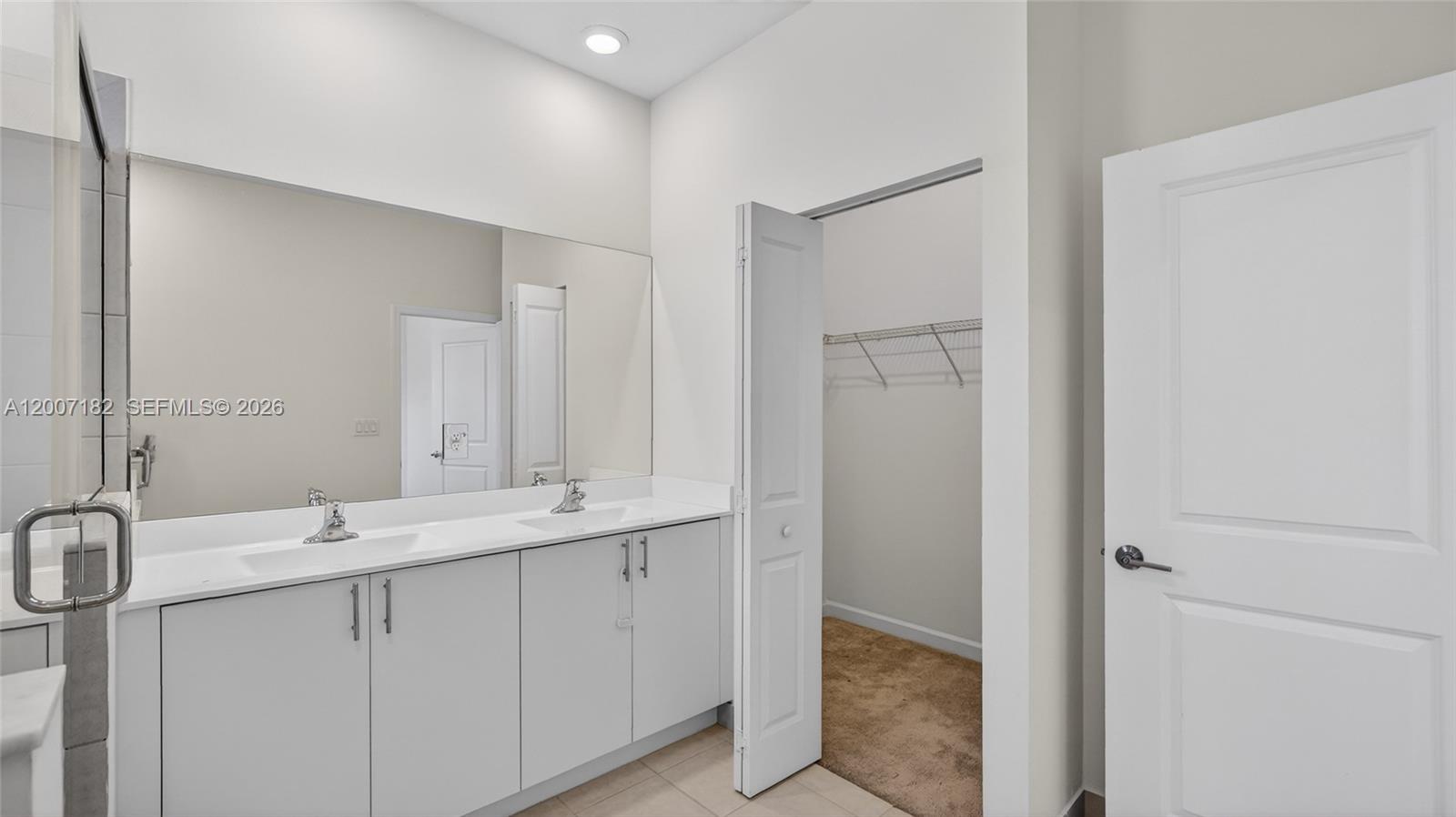 KENDALL ASSEMBLAGE SOUTH - Residential