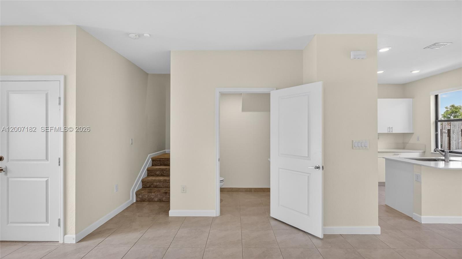 KENDALL ASSEMBLAGE SOUTH - Residential