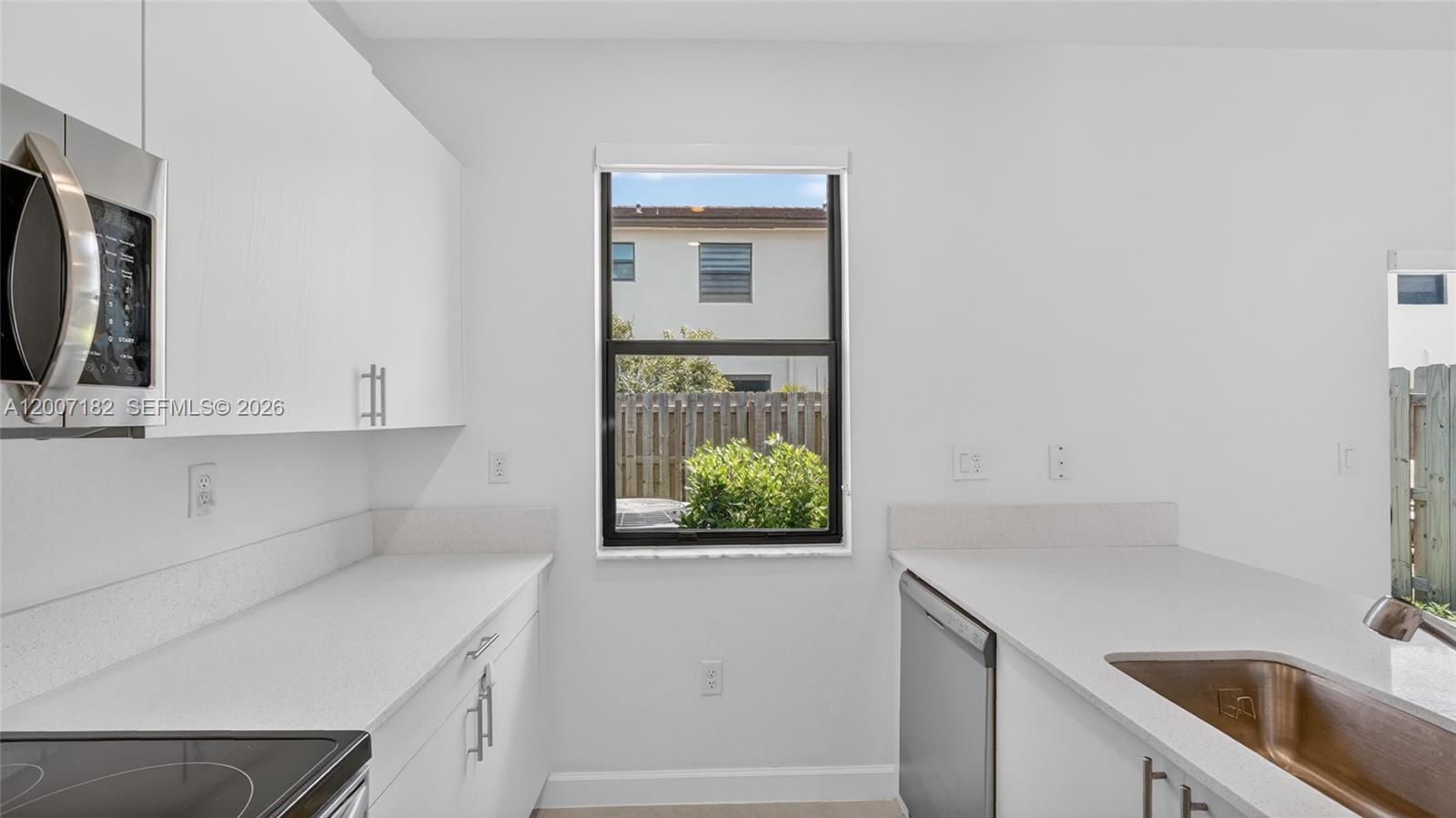 KENDALL ASSEMBLAGE SOUTH - Residential