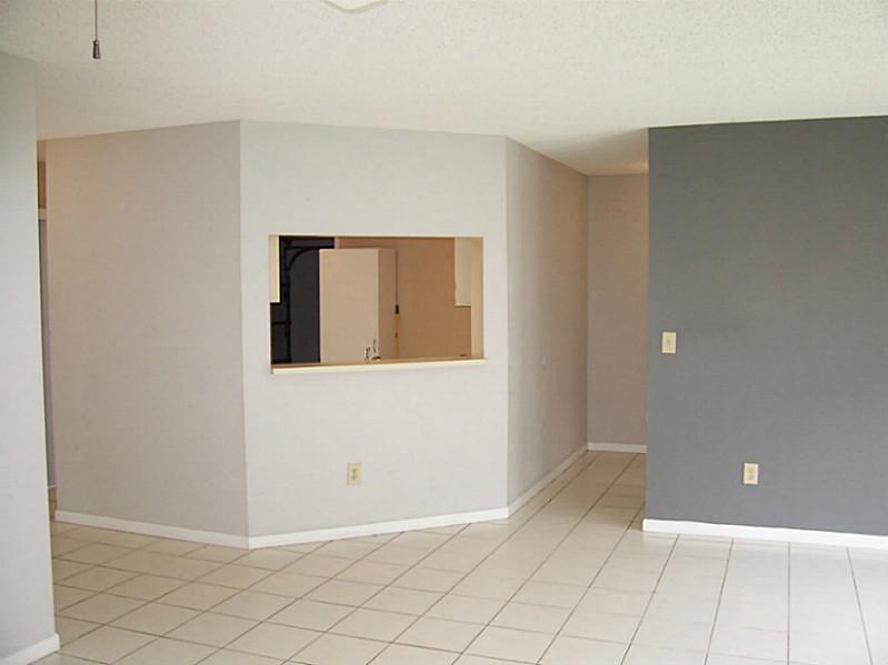DORAL LAKES - Residential Lease
