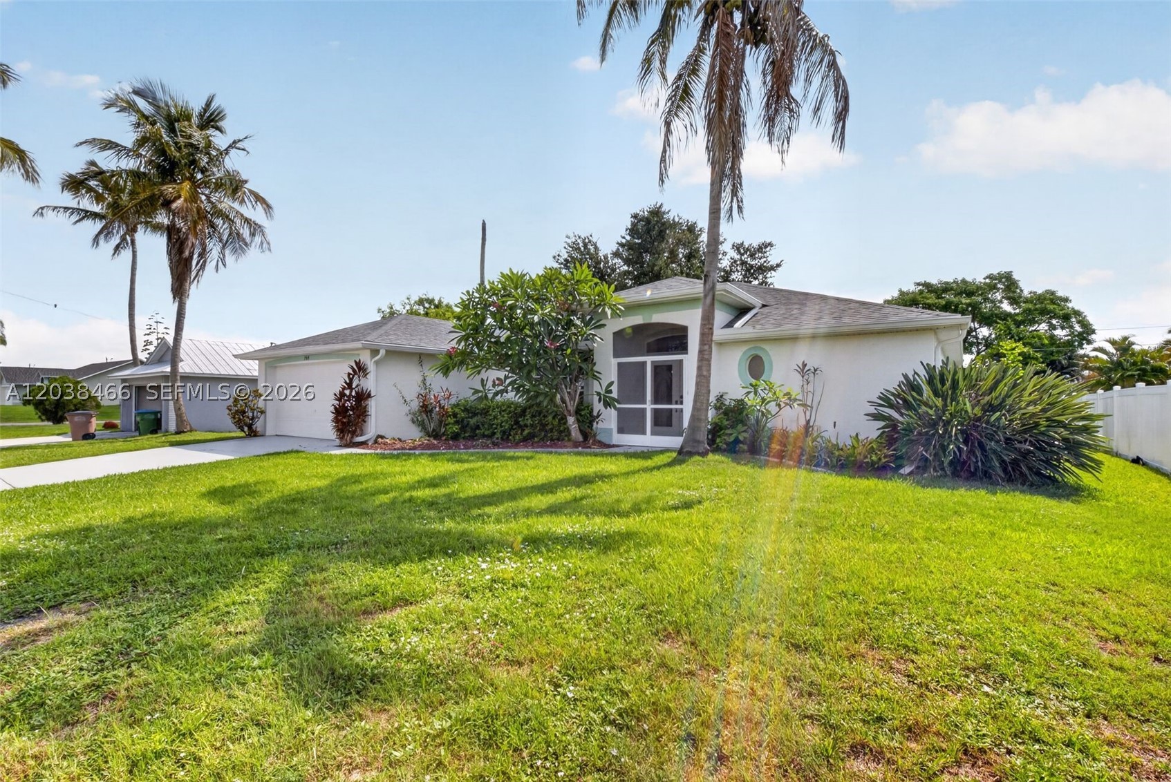 CAPE CORAL - Residential