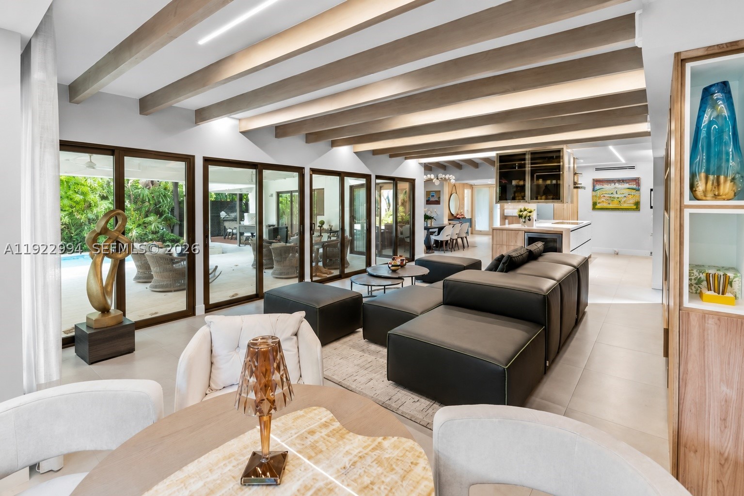 COCONUT GROVE MANOR - Residential