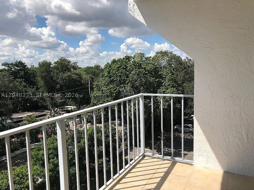 NIRVANA CONDO NO FOUR CON - Residential