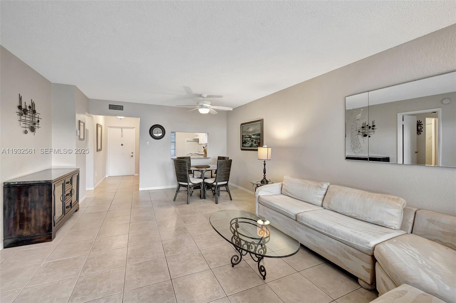 ORIOLE GOLF & TENNIS CLUB - Residential