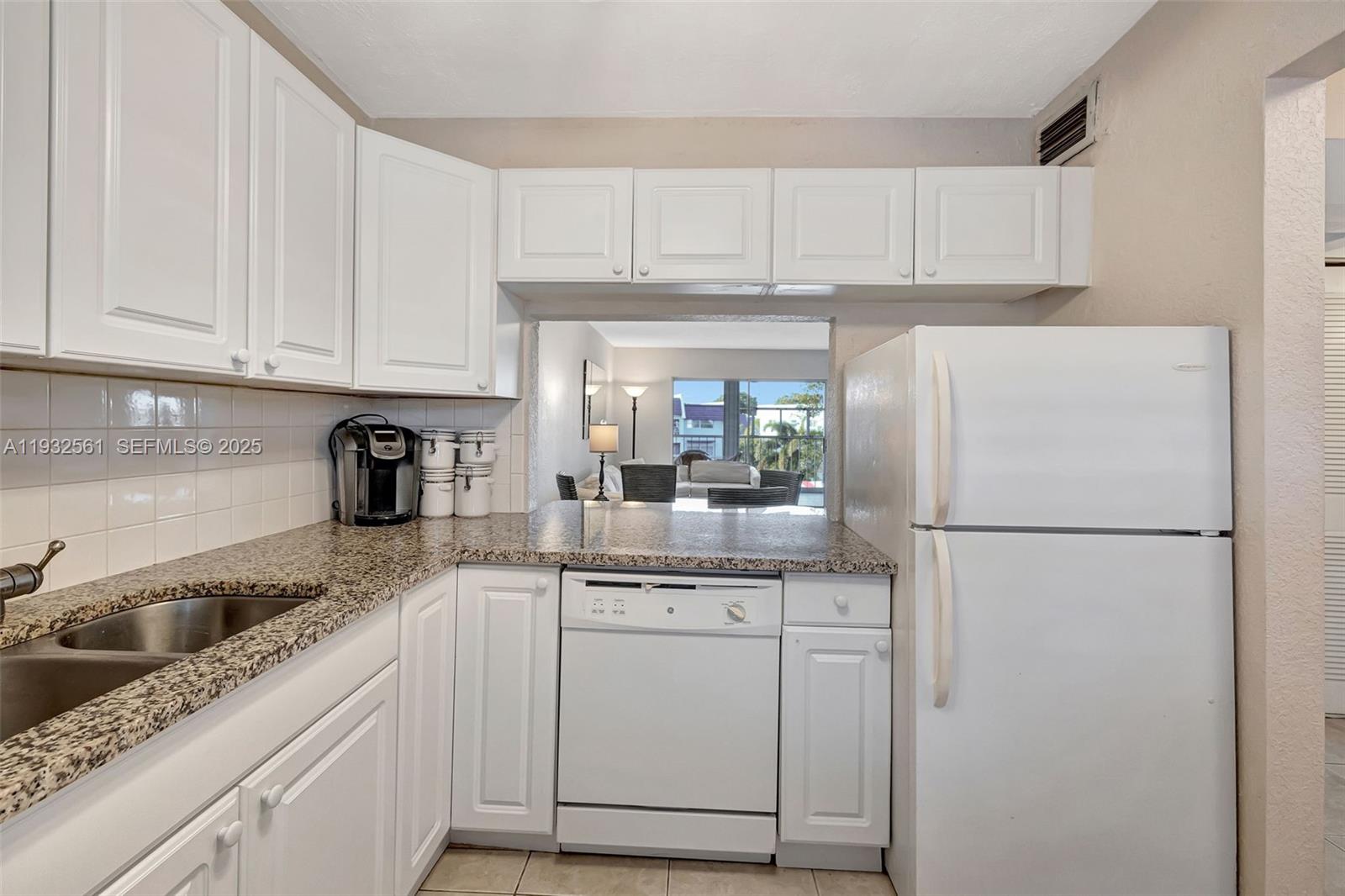 ORIOLE GOLF & TENNIS CLUB - Residential