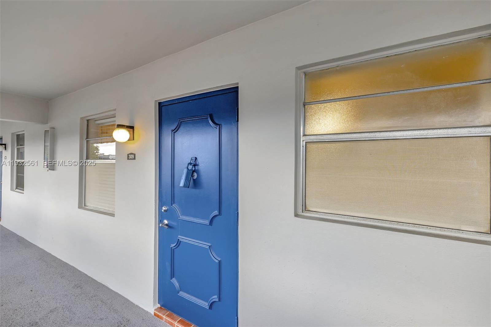 ORIOLE GOLF & TENNIS CLUB - Residential