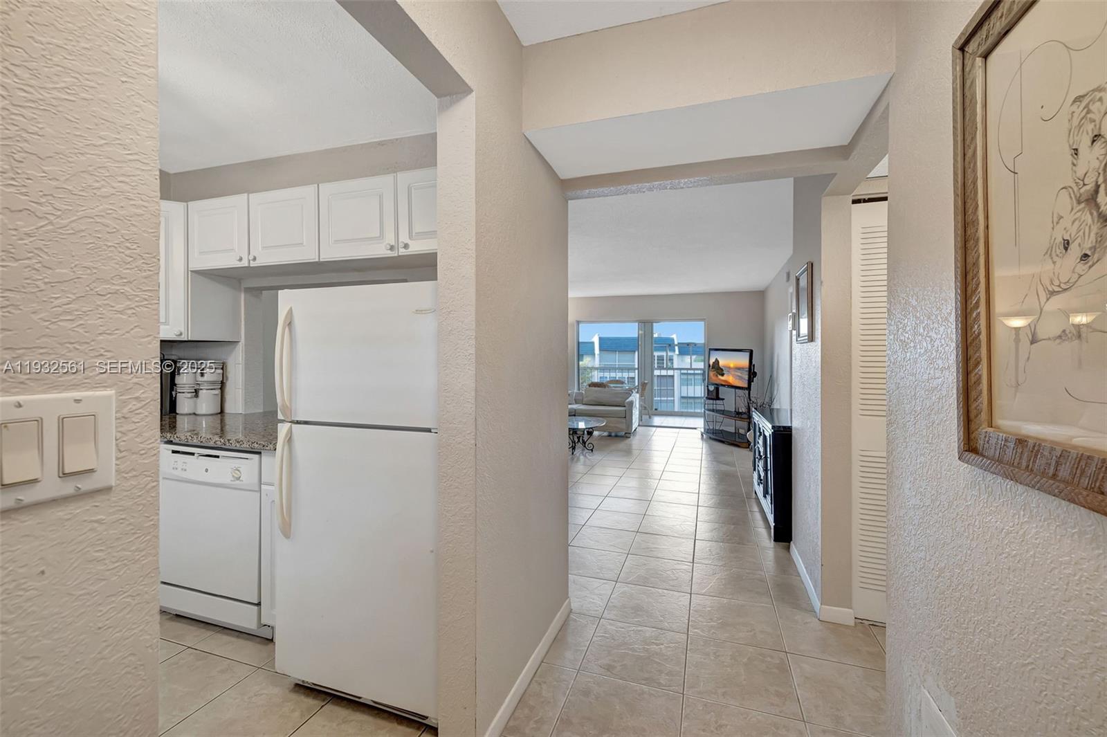 ORIOLE GOLF & TENNIS CLUB - Residential
