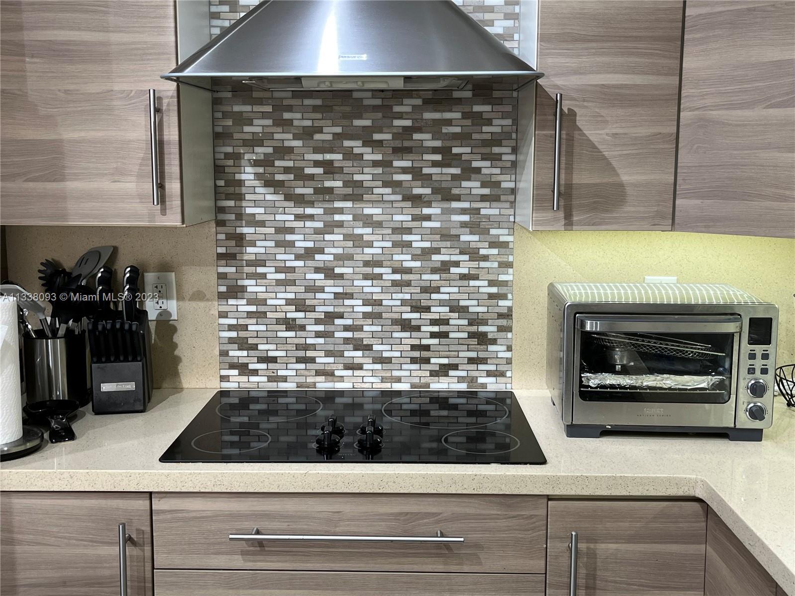 OLYMPUS CONDO PHASE - Residential Lease