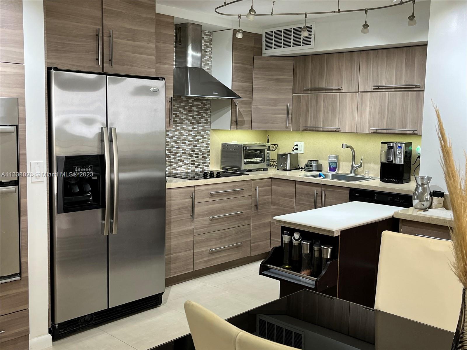 OLYMPUS CONDO PHASE - Residential Lease