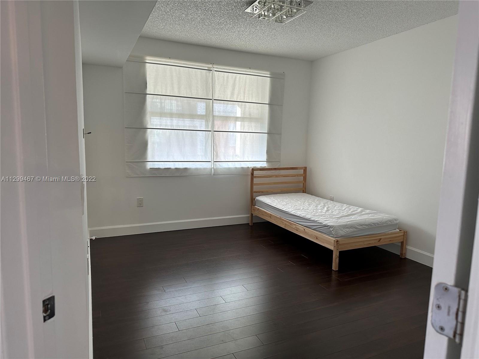 PORTO BELLAGIO CONDO - Residential Lease
