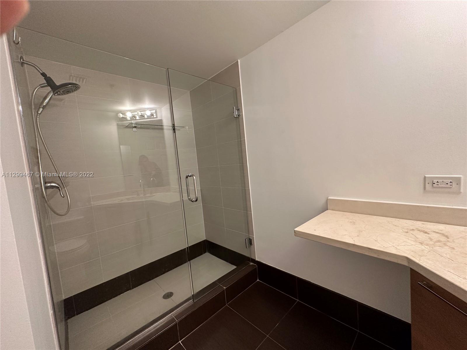 PORTO BELLAGIO CONDO - Residential Lease