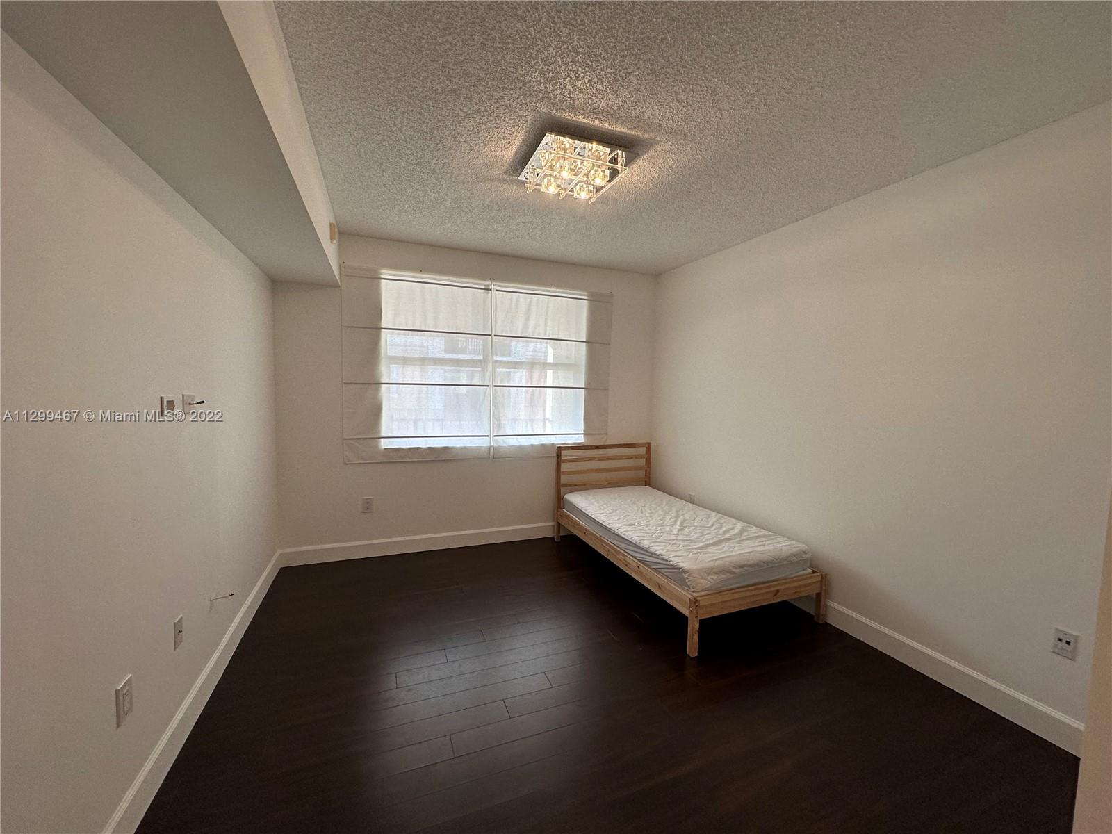 PORTO BELLAGIO CONDO - Residential Lease