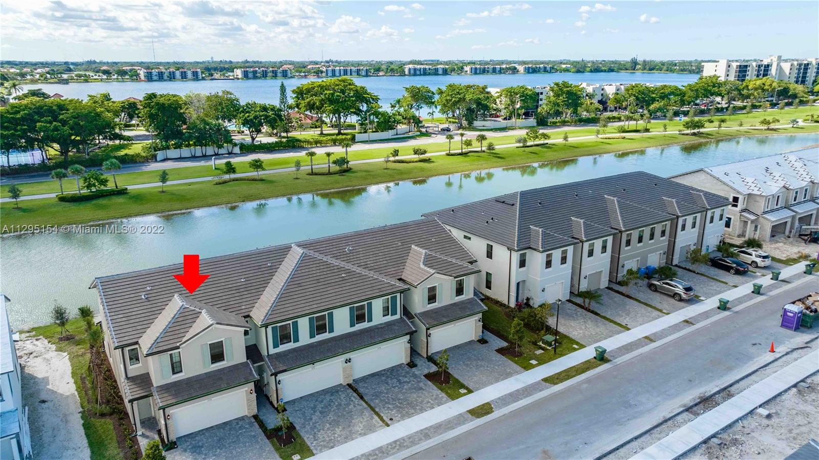Live an exceptional life at Oak Tree, a gated community in Fort Lauderdale. Enjoy world-class amenities including a clubhouse, resort pool w/ cabanas, fitness center, high-speed internet, dog park, walking trails & much more. This executive 2-story lake front corner townhome boasts an brand new open kitchen w/ a grand island, gathering room, patio, double pantry, laundry room with a basin and cabinetry and colossal private owner's suite with double walk-in closets and tranquil unobstructed lake views. Located on a cul-de-sac for extra privacy. Minutes from Downtown, the beaches/Lauderdale-by-the-Sea and I-95. A 5-min drive to Calvary Christian Academy, largest prominent Christian School in the Nation and A 15-min drive to Pine Crest School, one of the top private schools in the Nation.