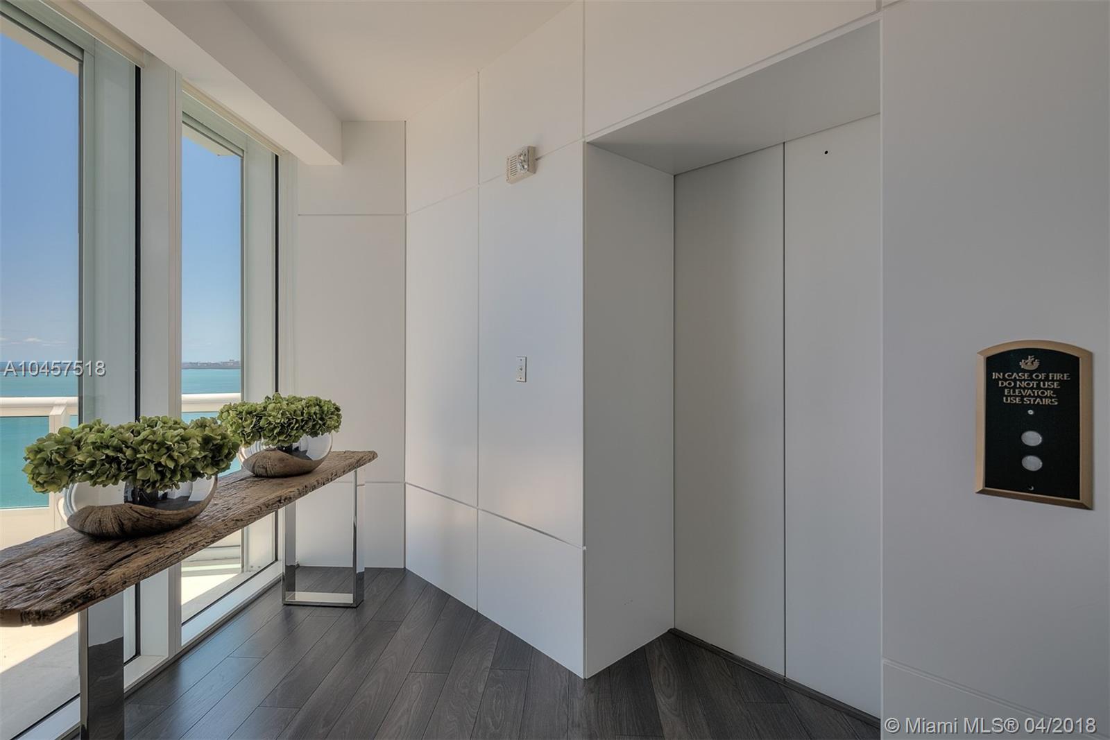 SANTA MARIA CONDO - Residential