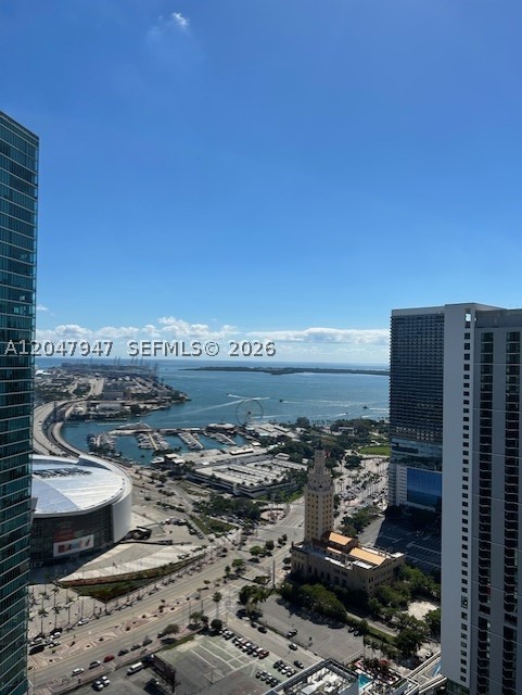 PARAMOUNT MIAMI WORLDCENT - Residential Lease