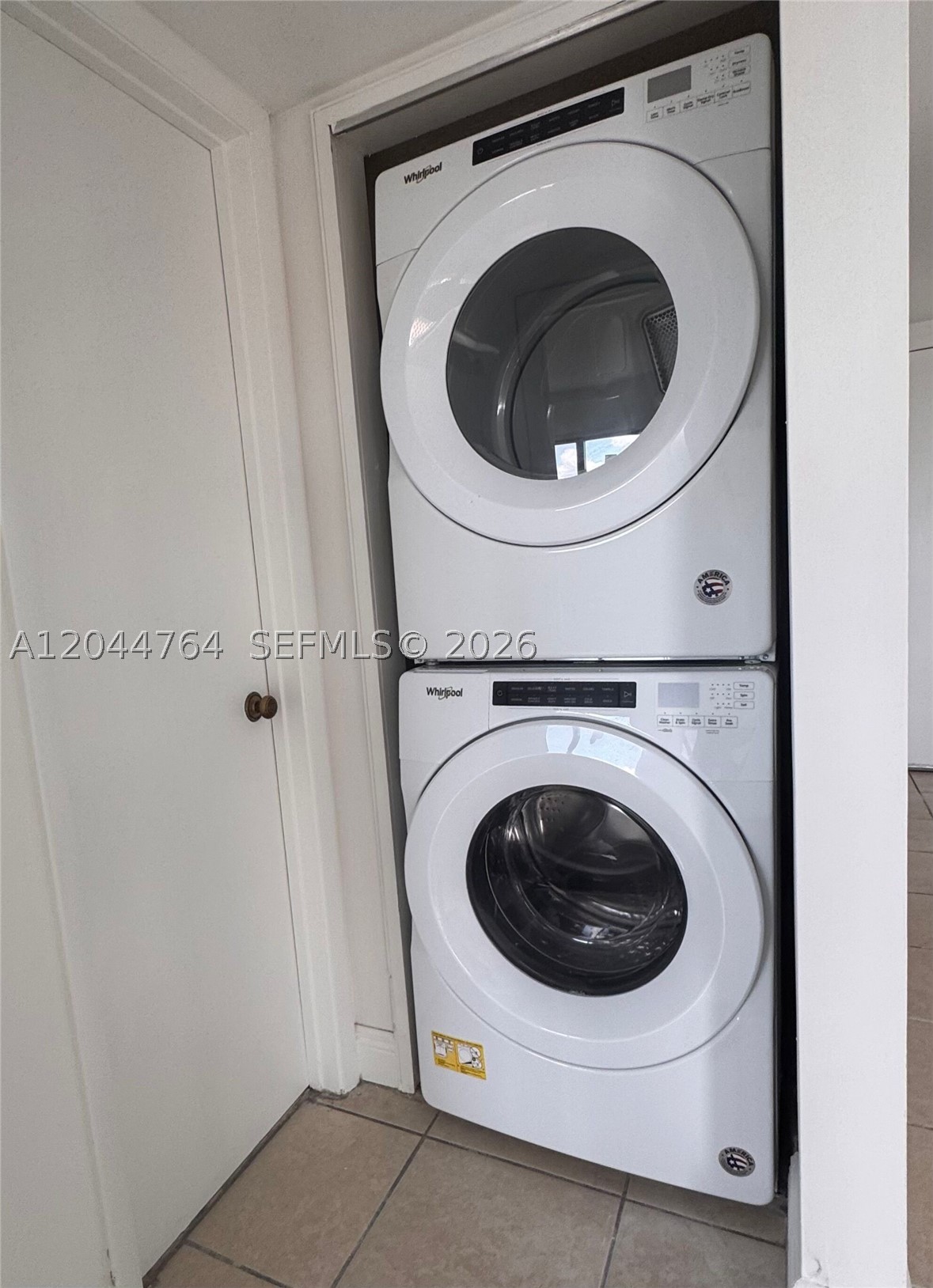 VERSAILLES PLAZA CONDO - Residential Lease