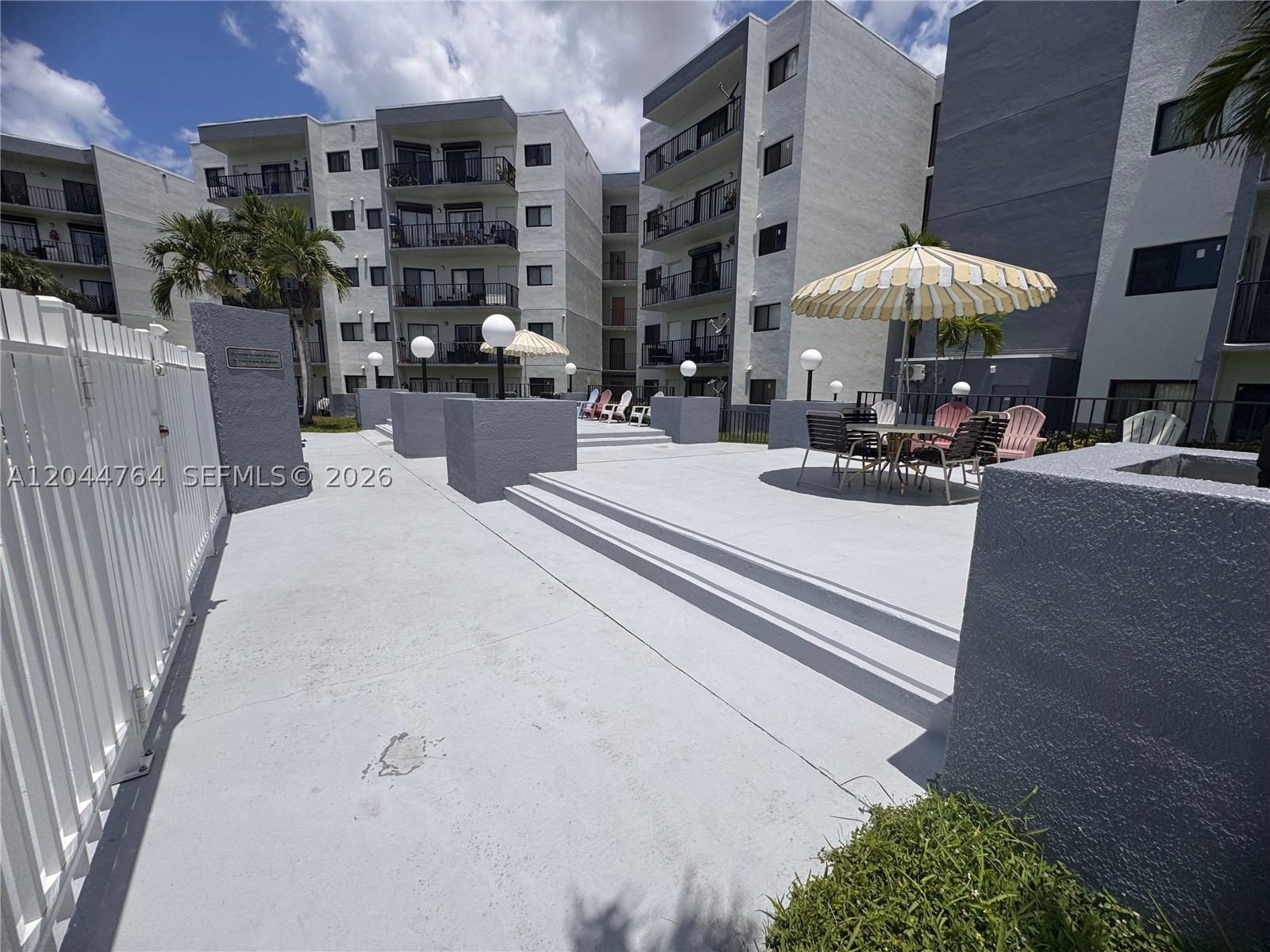 VERSAILLES PLAZA CONDO - Residential Lease