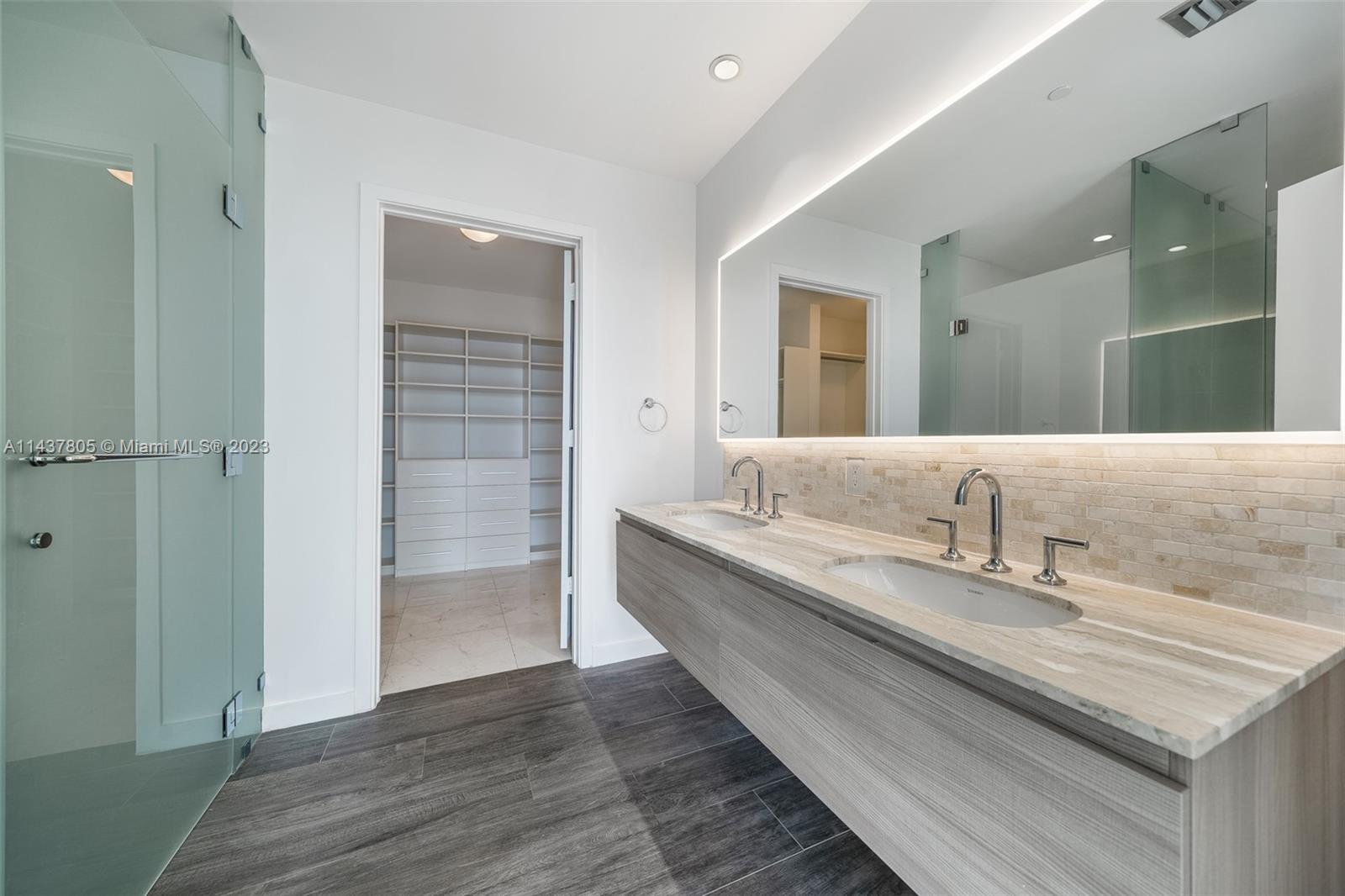BISCAYNE BEACH CONDO - Residential Lease