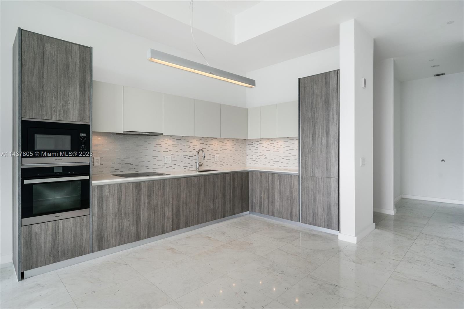 BISCAYNE BEACH CONDO - Residential Lease
