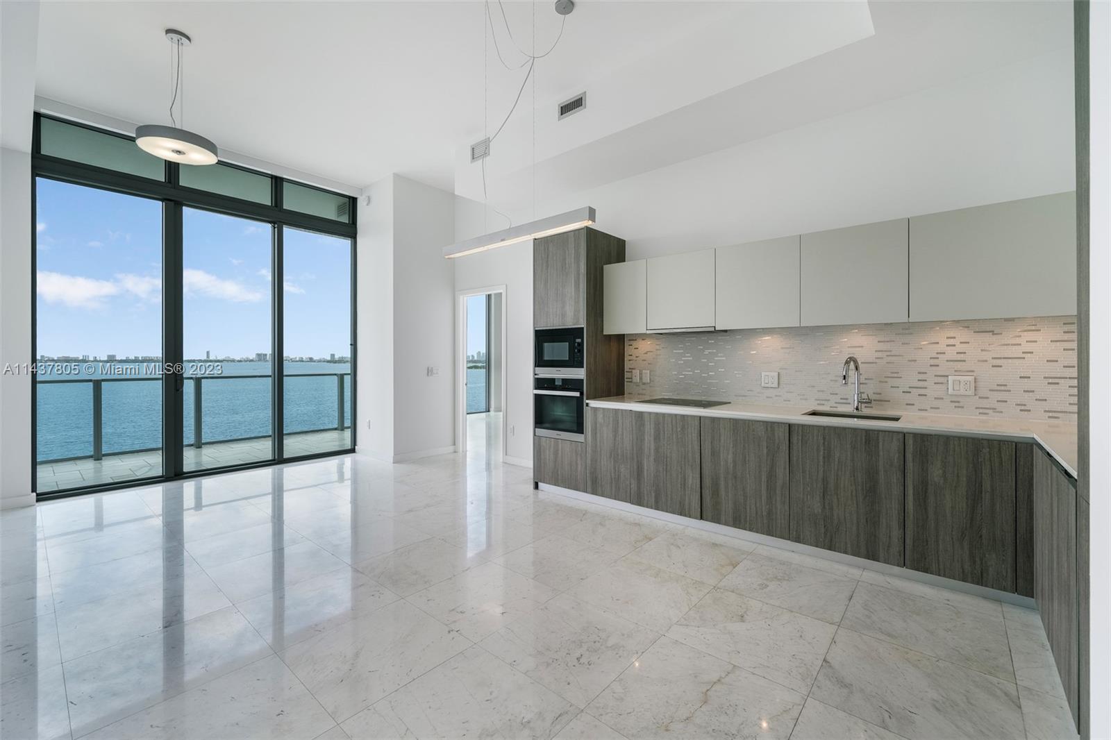 BISCAYNE BEACH CONDO - Residential Lease