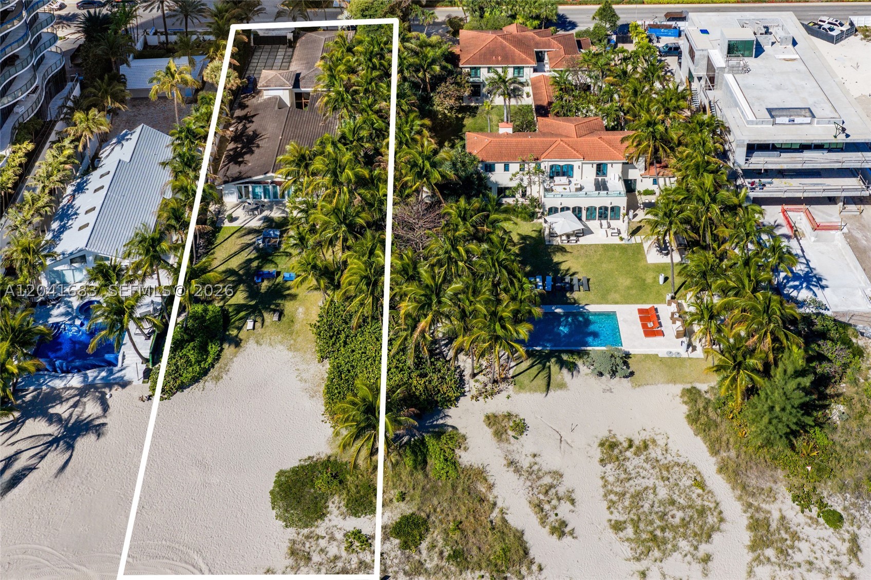 GOLDEN BEACH SEC C - Residential