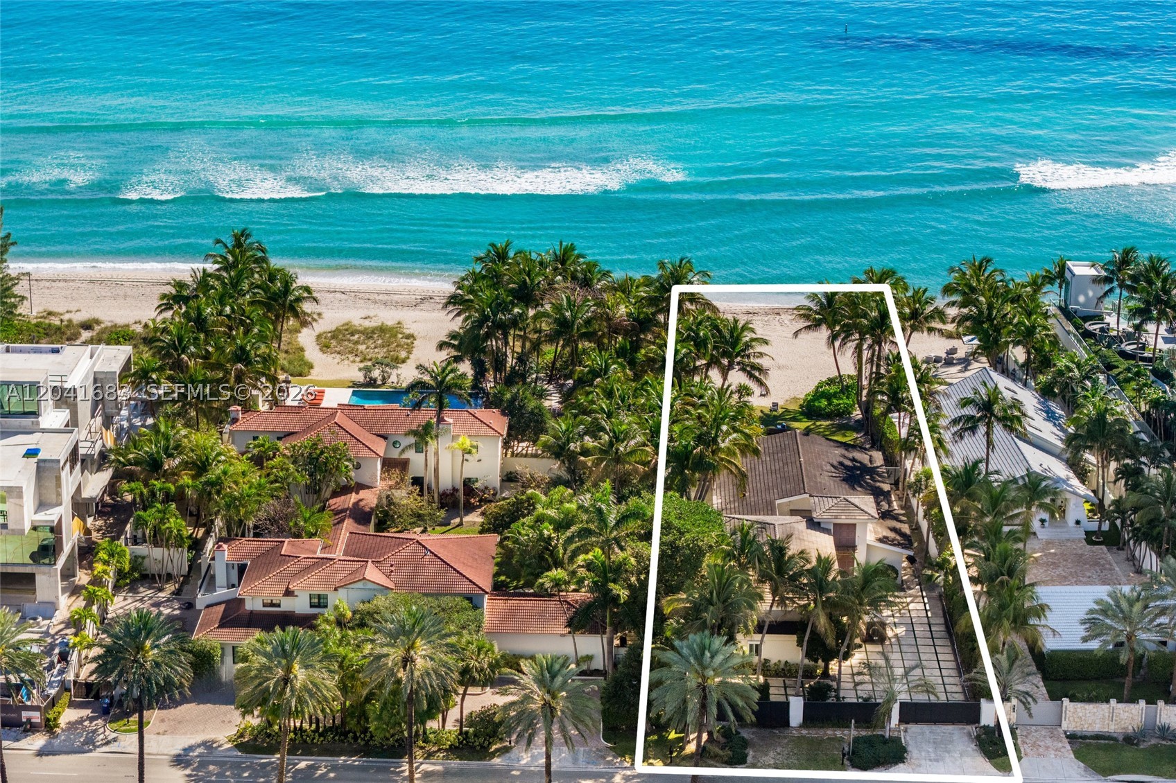 GOLDEN BEACH SEC C - Residential