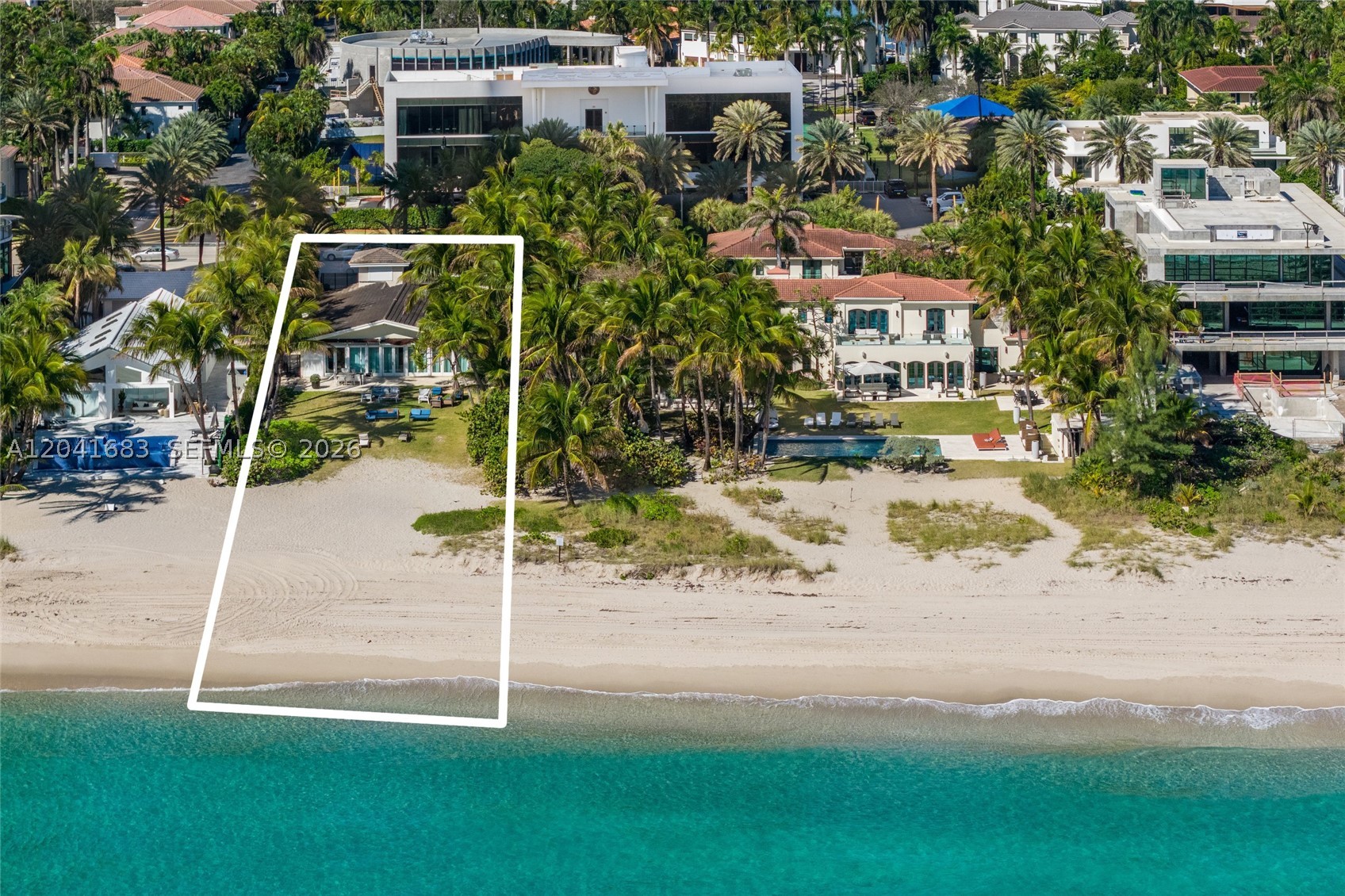 GOLDEN BEACH SEC C - Residential
