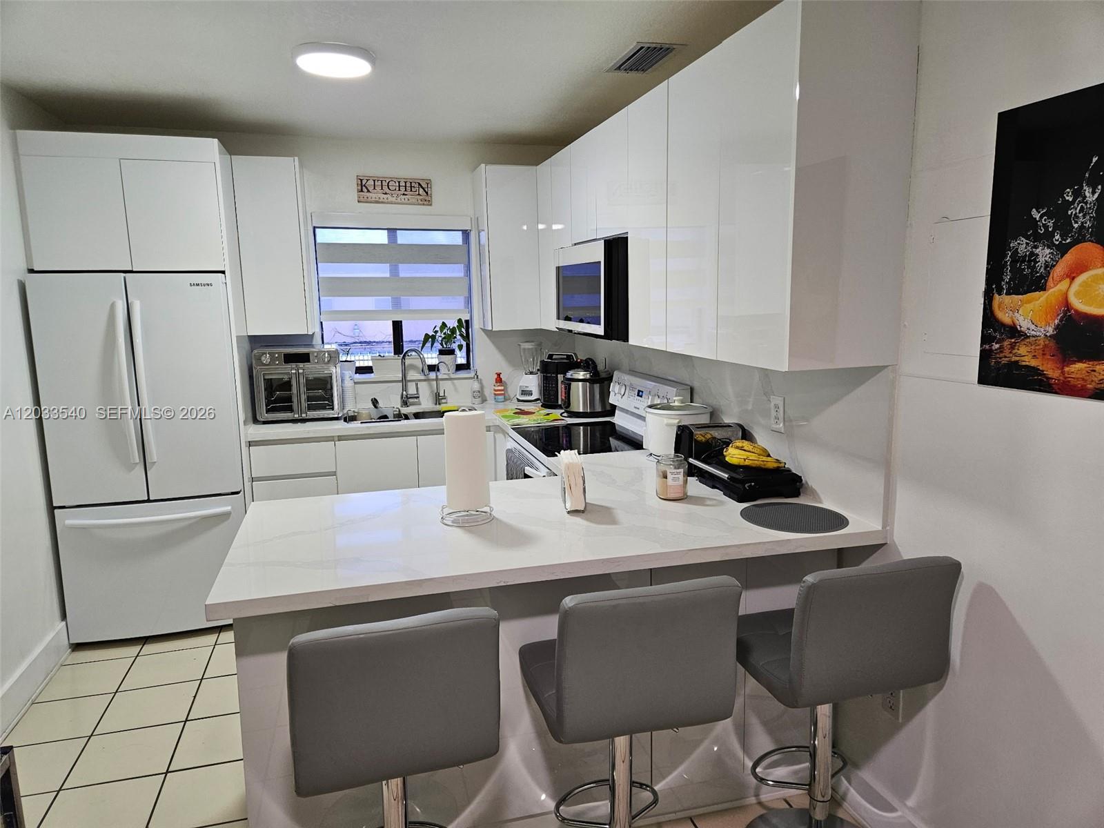 BELLA VILLAS LAS PALMAS C - Residential