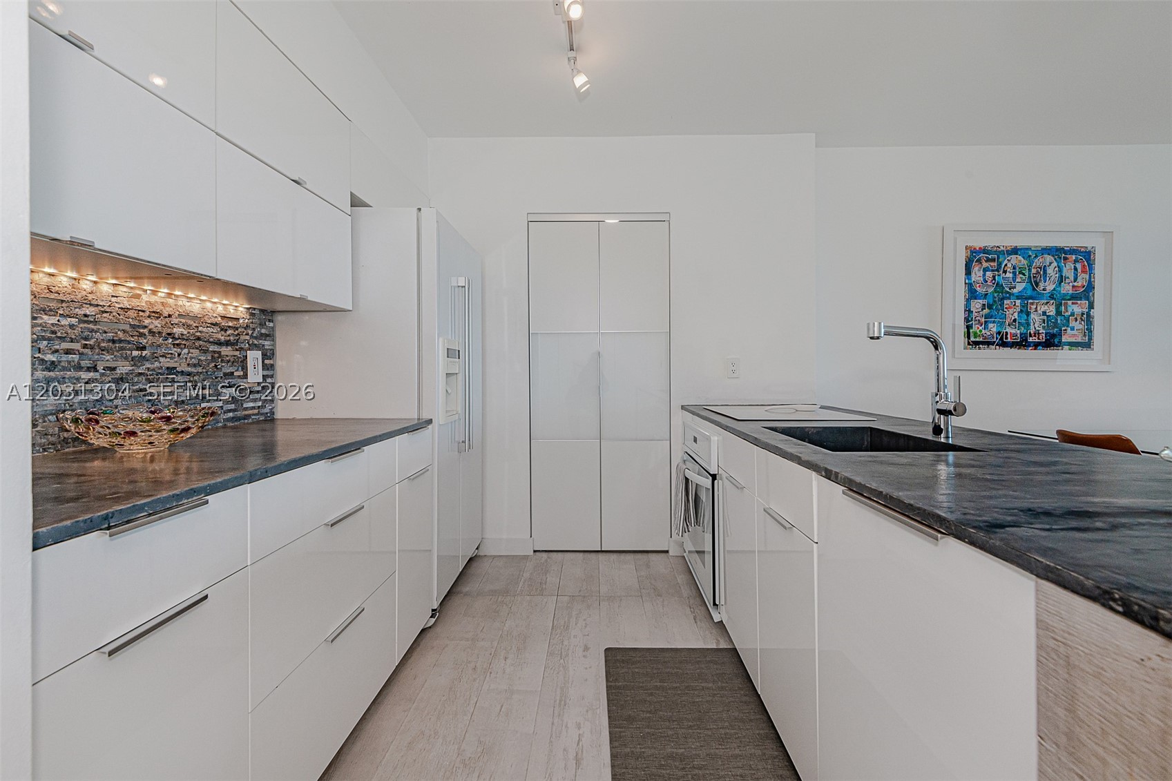 YACHT CLUB AT PORTOFINO C - Residential Lease