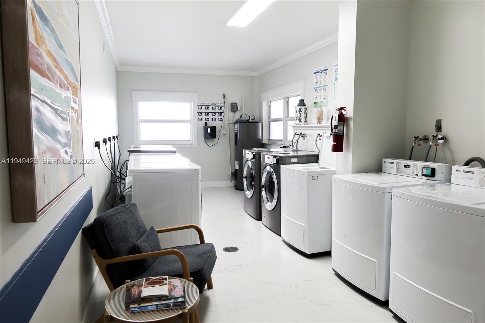 WELLINGTON TOWERS CONDO - Residential