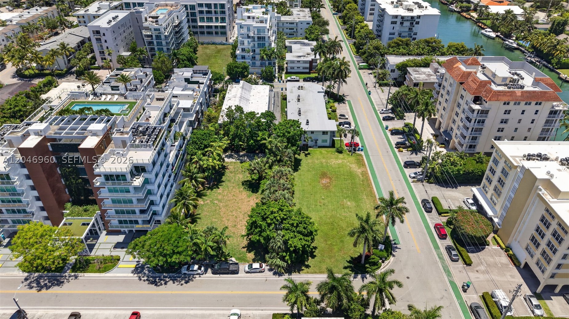 BAY HARBOR ISLAND - Land