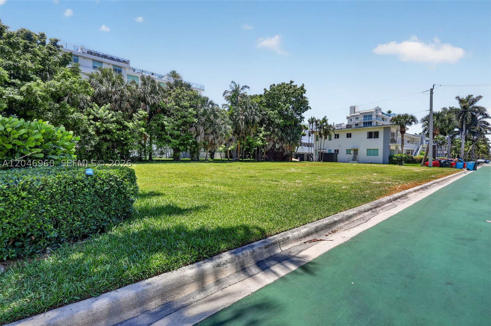 BAY HARBOR ISLAND - Land