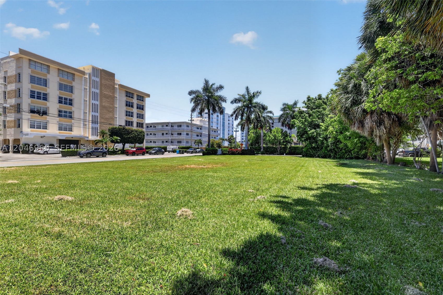 BAY HARBOR ISLAND - Land