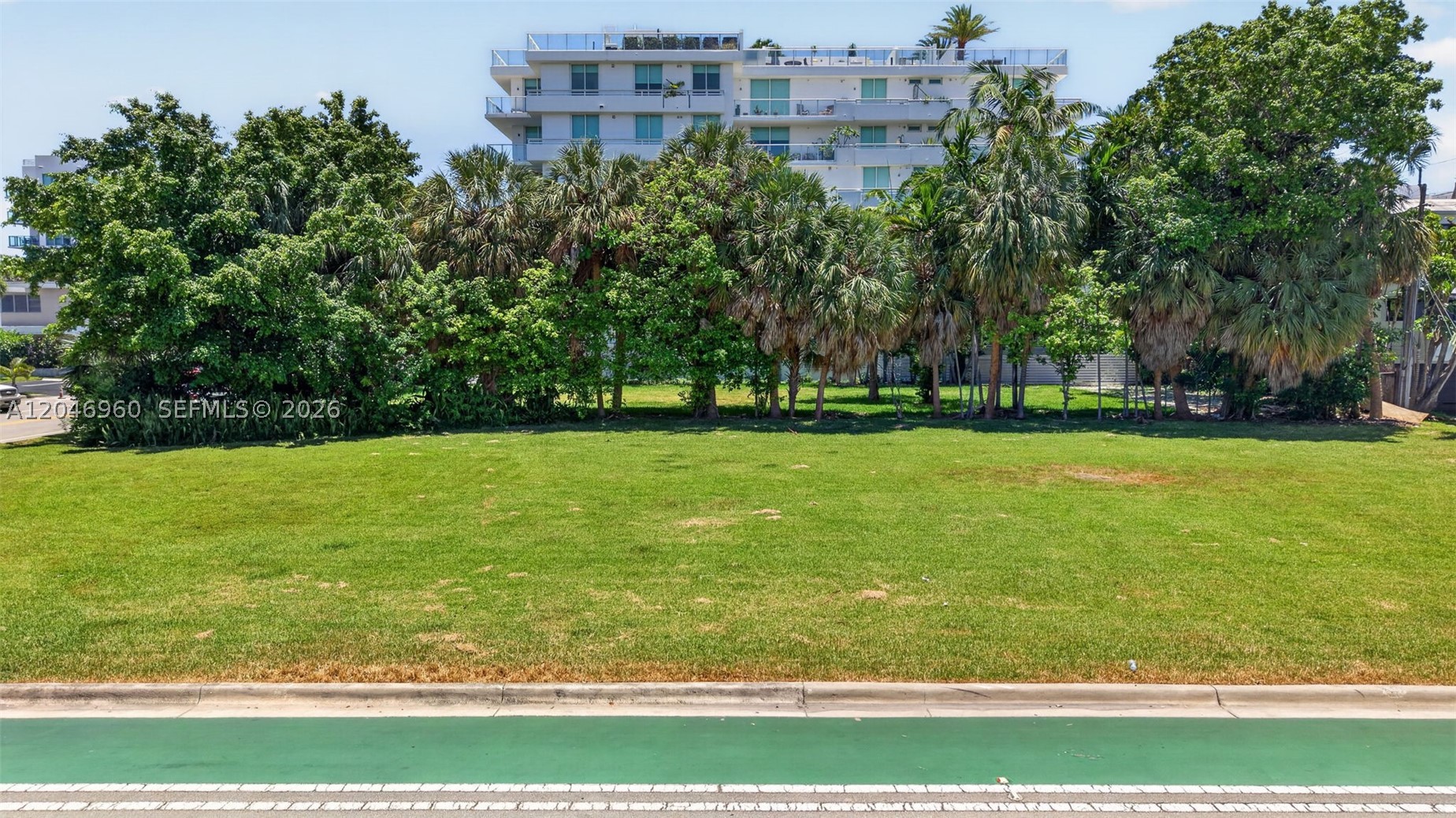BAY HARBOR ISLAND - Land