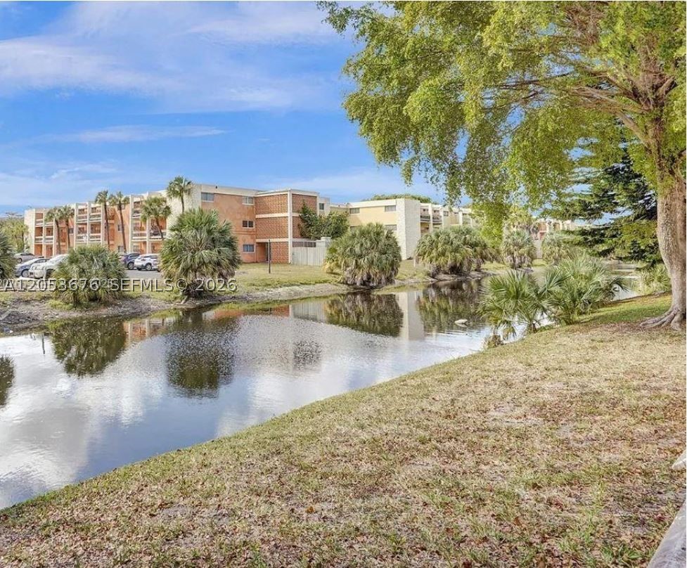 MAJESTIC GARDENS CONDOMINI - Residential