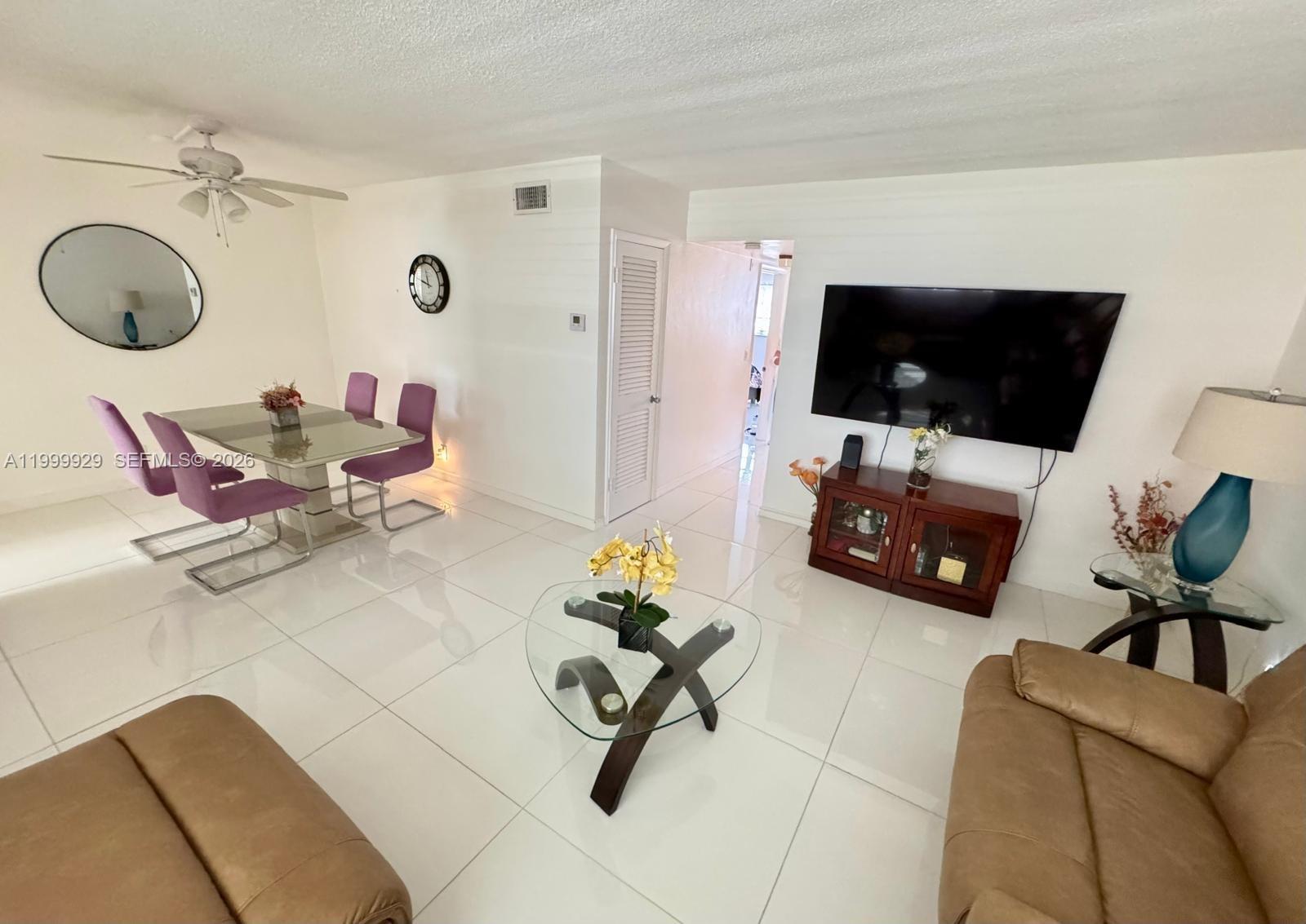PARADISE VILLAS - Residential